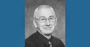 Charles Mackinnon's Instagram, Twitter & Facebook