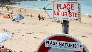 Période (s) d'ouverture toute l'année. La Teste De Buch Bagarre A La Plage Entre Naturistes Et Textiles