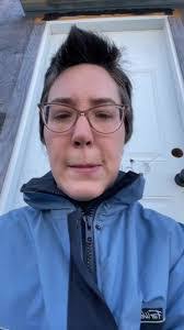 Sheryl Daigle's Instagram, Twitter & Facebook