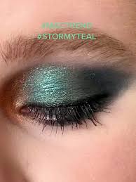 Creating some sexy smokey eyes. @traceymattinglyagency #MACTREND #STORMY  #MACCOSMETICS #MACTREND #MACREATORPRO #MACPRO2PRO #MACEMERALDCUT  #MACSTORMWATCH #TEALEYESHADOW #BLUEEYESHADOW #HARBORBLUE ...