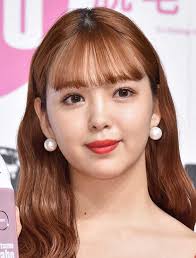 藤田ニコル 今夜 重大なお知らせ と予告 結婚 女優デビュー 集まってくれると スポニチ sponichi annex 芸能 藤田ニコル ニコル 壇蜜 写真集