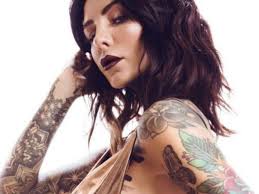 De candelaria tinelli para mostrar sus tatuajes. Foto Cande Tinelli Mostro Su Nuevo Tatuaje Con Un Topless Diario El Sol Mendoza Argentina