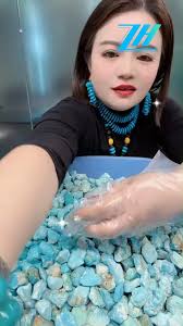 250502 Murik wol doin bakar alami, sareng tékstur murni sareng najis  minimal. Colo héjo héjo sareng alam