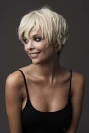 Carre Court Degrade Cheveux Extra Courts Frange Effilee Cheveux Courts Frange Cheveux Courts Coupe De Cheveux
