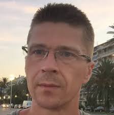 Wczorajszy dzień był dla mnie bardzo trudny i pełen emocji. Po 14 latach  współpracy przyszło mi poinformować zespół o zamiarze opuszczenia szeregów  firmy. Bardzo dziękuję im za słowa uznania, otuchy…