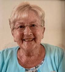 Lily Mullen's Instagram, Twitter & Facebook