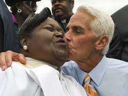 Scott Crist's Instagram, Twitter & Facebook