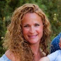 Chelsea Schreiber's Instagram, Twitter & Facebook