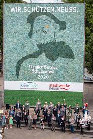 Neusser, who has more than 150 caps, has represented the czech republic since 1997 and started his professional career in 2003 in germany. Statt Grossveranstaltung Neusser Schutzen Prasentieren Einzigartige Presseportal