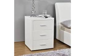 Malin, vous pouvez assortir votre chevet bodil à la commode bodil, l'armoire didda ou adalrik selon vos goûts et la place dont vous disposez ! Chevet Meubler Design Table Chevet 3 Tiroirs Kasi Blanc Darty