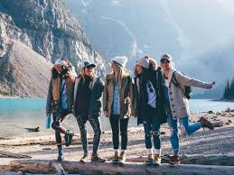 Here S What Happened When Julianne Hough And Jessica Szohr Went On An Outdoor Adventure Jessica Szohr Julianne Hough Trip