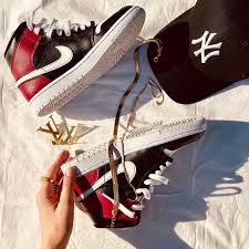 Air Jordan 1 Mid Black White Noble Red Nike Wmns Air Jordan 1 Mid Noble Red Bq6472 016 In 2020 Nike Fashion Shoes Fashion Shoes Sneakers Urban Shoes