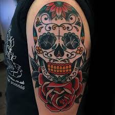 Ces têtes de mort mexicaines sont très en vogue depuis longtemps et on les retrouve un peu partout : 1001 Idees Tatouage Tete De Mort Mexicaine Qui Vivra Calavera