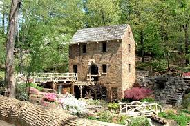 Littlerock.gov lets you can pay city fines online, gather information about various city services, or meet the mayor. The Best Arkansas Botanical Gardens