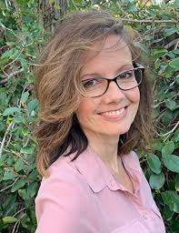 Kelley Morrow's Instagram, Twitter & Facebook