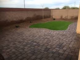 Table Mesa Brown Granite Artificial Turf Desert Landscape Design Desert Landscaping Landscape Design