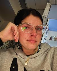 Our small but mighty little girl 🩷🙏🏼 She has no idea how strong she  really is… *sharing our life update