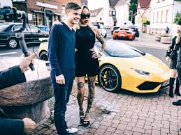 After finishing school, she trained as a nurse and worked as a fitness trainer. Miracle By Gina Lisa Model Eroffnet Bar In Munster Rhein Main