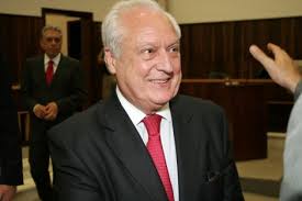 Rich experience with relevant content to the legal field. Advogado Rene Dotti Morre Aos 86 Anos Congresso Em Foco