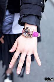 Résultat de recherche d'images pour "fashion girl facebook 2012"