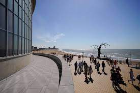 Von corona nichts mehr zu merken: Oostende Die Belgische Kuste