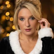 What is wrong with my lemon and lime maranta. It's always struggled, I  tried keeping it moist but not wet, or drier. It has new leaves but they  fade and get there's