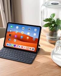 Daniel Korpai On Instagram Rate This Saturday Writing Setup 1 10 Writing Is Definitely One Of The Best Tool To Clarify Your Ipad Pro Apple Products Ipad