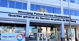 Winnipeg police investigating serious crash on Pembina Highway