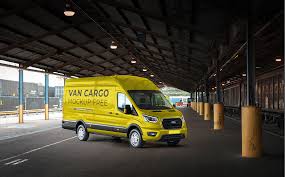 Confira Este Projeto Do Behance Van Cargo Mockup Ford Transit Psd Free Https Www Behance Net Gallery 80431159 Van Car Ford Transit Mockup Mockup Free Psd