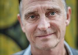 Streama så mycket bättre direkt på webben och i våra appar. Chansen Att Fa Skitstora Hits Ar Ganska Liten Fokus