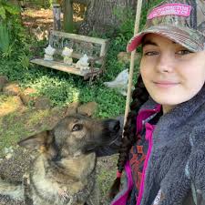 What are the best tips for finding shark teeth at Onslow Beach?