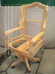 Unfinished Classic Furniture Classic Wooden Chair Wooden Frame Mahogany Chair Unfinished Director Frame Chair Supplier Classic Chair Indones Mebel Kreslo Stul