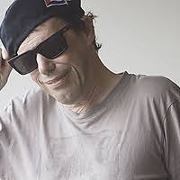 Soy pil el cantante de esa banda el nombre nació en 1979. Notadevida En Lacasainvita Por Am750 Hoy Pil Trafa Radiocut Argentina
