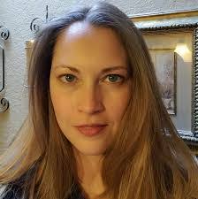 Amanda Halbert's Instagram, Twitter & Facebook