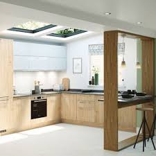 Our New Greenwich Natural Oak Kitchen Range Brings A Traditional Colour Up To Date The Slab Doors With Images Oak Kitchen Online Kitchen Design Kitchen Design