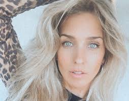 Actriz/actress + natural foods chef actualmente #juliaponsi. Soledad Fandino Hablo De Su Situacion Sentimental Y Ademas Poso Al Costado De La Pileta