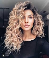 New Hairstyles That Make You Look Younger Medium Hair Styles Curly Hair Styles Naturally Hair Styles