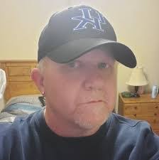 Tom Zeiner's Instagram, Twitter & Facebook