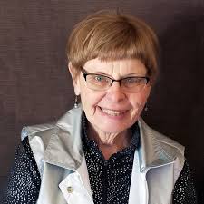 Gwen Wilhelm's Instagram, Twitter & Facebook