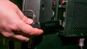 Connect the coaxial cable from your hdtv antenna to the 'ant/cable in' connection on the back of the tv. Roku Setup Your 4 Step Getting Started Guide Cnet