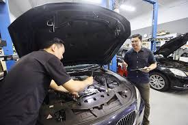 Ga terasa kami ngobrol cukup lama,waktu udah menunjukkan pukul 11.00 siang. Selain Latih Pemandu Usahawan Juga Miliki Bengkel Kereta Jerman Berita Ekonomi Kerja Beritaharian Sg