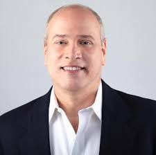 Carlos Burch's Instagram, Twitter & Facebook