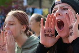 Students strike for climate in Spokane, receiving praise from Gov. Inslee