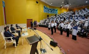 Video presentation untuk majlis makan malam perdana asasi kejuruteraan uitm puncak alam 2010/2011. Upnm Terima 816 Penuntut Asasi Diploma