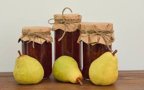 La marmellata o confettura di frutta, è la piu' classica delle conserve e prepararla non è solo utile, ma anche molto divertente. Confettura Di Pere Facilissima Da Fare E Perfetta Coi Formaggi