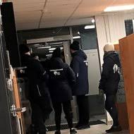 Endast bokade besök i våra lokaler tillsvidare. Siv Fick Tegelstenar Genom Fonstret Trygghetsjouren Blev Raddningen Hem Hyra