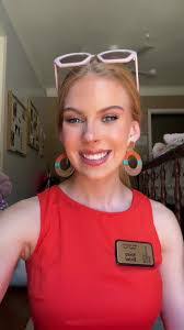 Amy Moua's Instagram, Twitter & Facebook