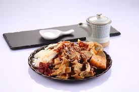 This is one of the few places where you can actually find a delicious halal yong tau foo's. Flat Rice Noodle With Yong Tau Foo Set Kueh Teow Bersama Yong Tau Foo Suria Food Manufacturer Kuala Lumpur Malaysia