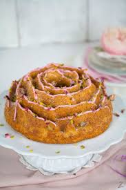 Rezept Fur Den Zitronen Gugelhupf Mit Rosenwasser Rezept Zitronen Gugelhupf Rezepte Lebensmittel Essen