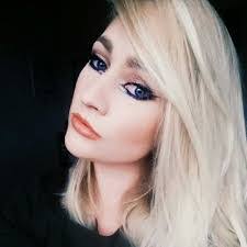 Shiloh Morris's Instagram, Twitter & Facebook